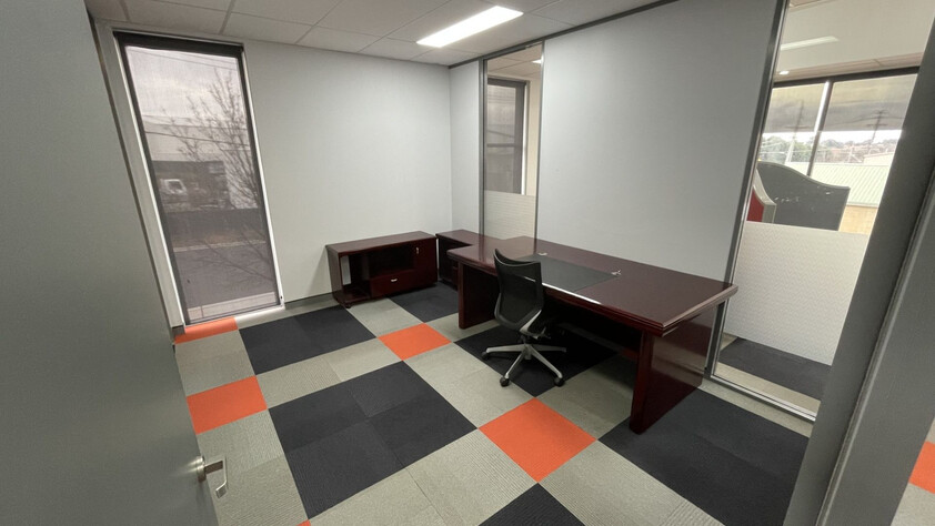 Premier 1,161m² Industrial & Office Corporate Headquarters