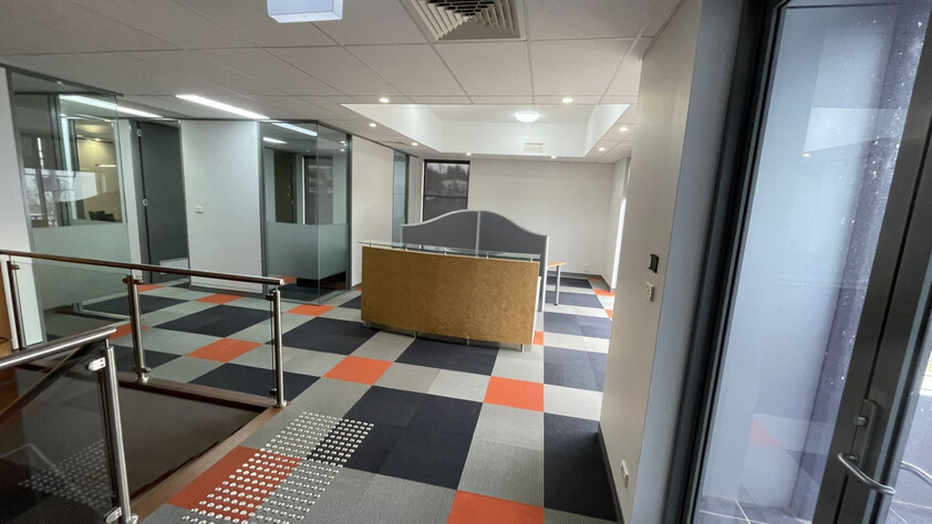 Premier 1,161m² Industrial & Office Corporate Headquarters