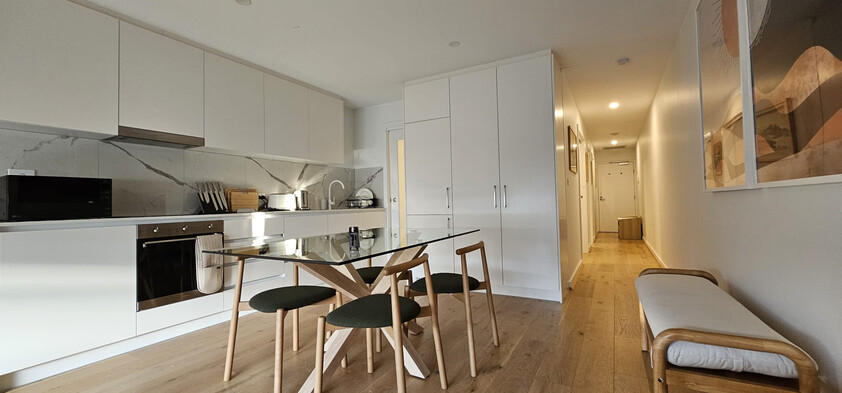Fully furnished| Sub-Penthouse Living in the Heart of Braddon and City | Views to Black Mountain