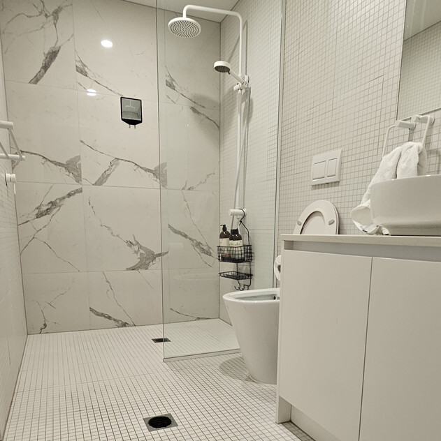 Fully furnished| Sub-Penthouse Living in the Heart of Braddon and City | Views to Black Mountain