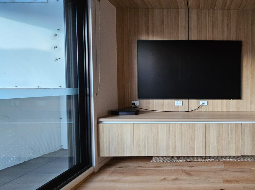 Fully furnished| Sub-Penthouse Living in the Heart of Braddon and City | Views to Black Mountain