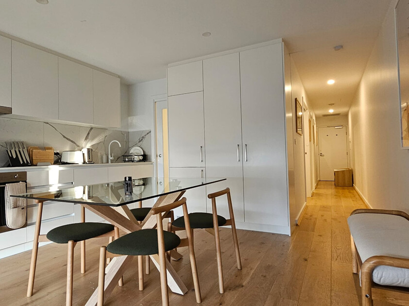Fully furnished| Sub-Penthouse Living in the Heart of Braddon and City | Views to Black Mountain