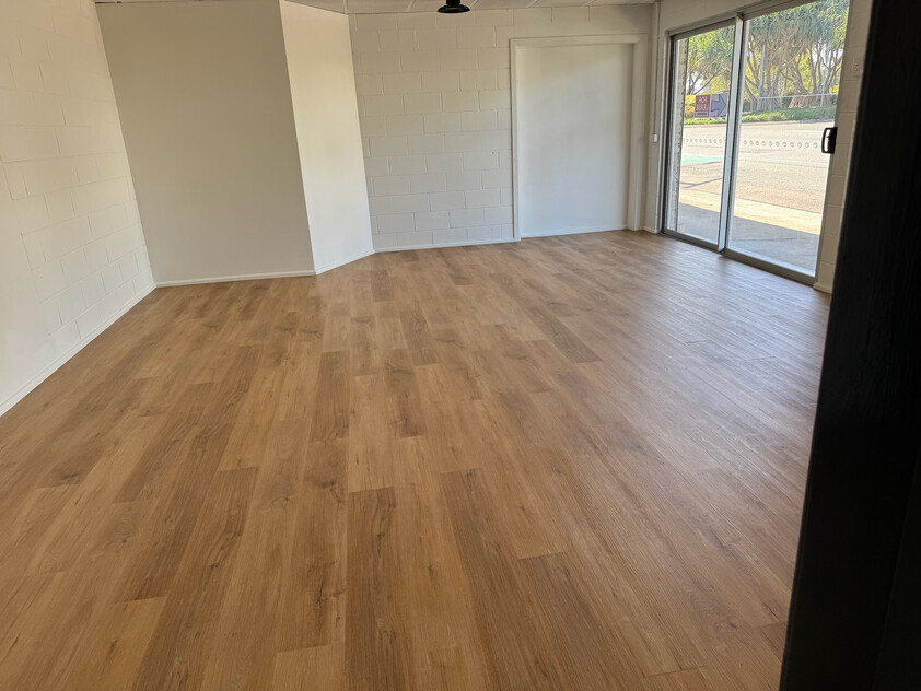 Prime Commercial Opportunity at the Gateway to Bribie Island