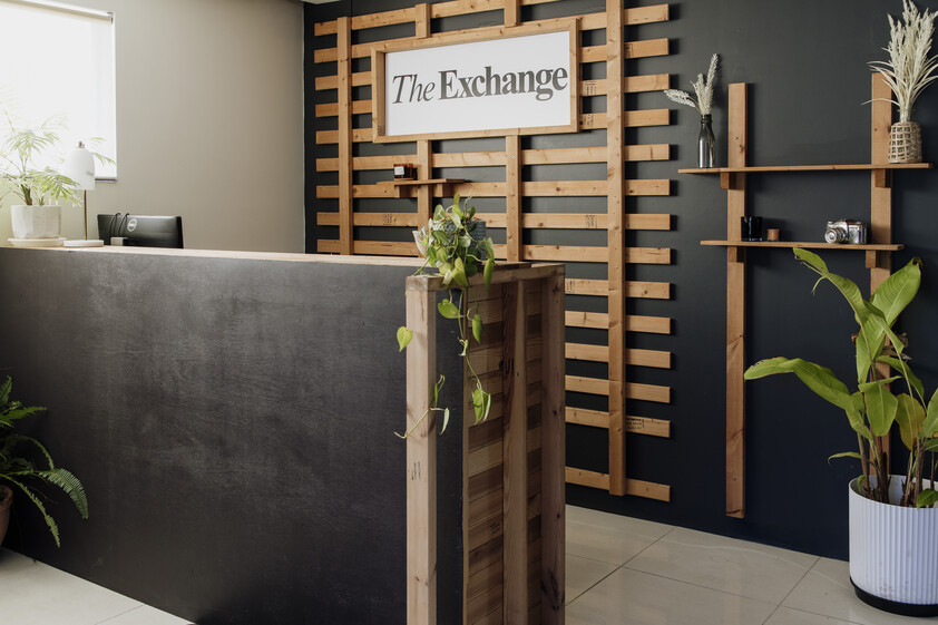 AFFORDABLE PRIVATE OFFICE SPACE A PLACE TO WORK WITHOUT THE LEASE HEADACHES