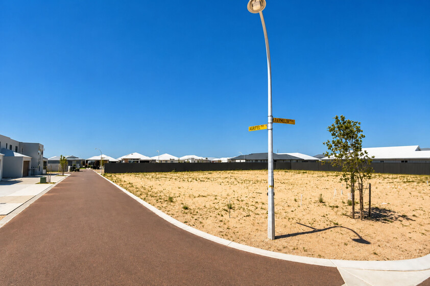Port Kennedy Coastal Land | Rare Corner Lot in Kennedy Bay with Titles Ready Elevated Ocean Views Potential
