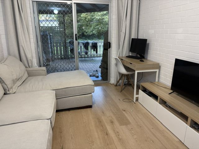 2 bedroom 1 bathroom unit