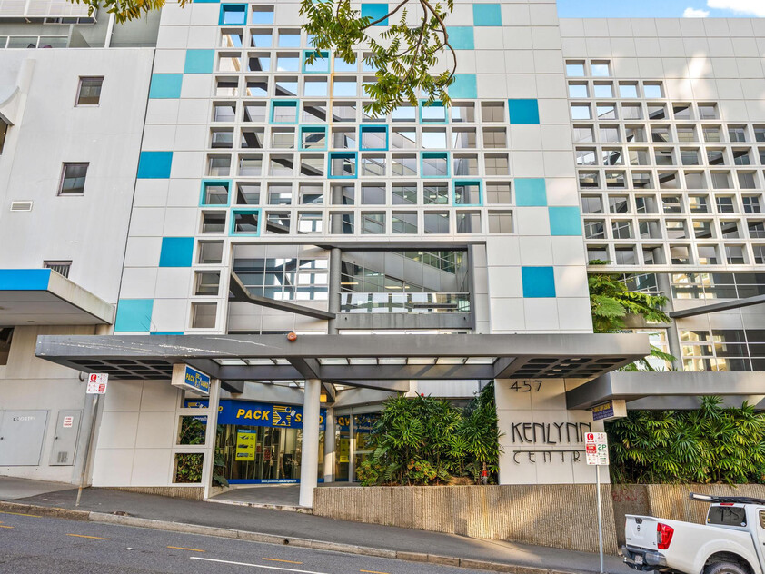 Prime Ground Floor Commercial Space | CBD Fringe Position with Excellent Exposure