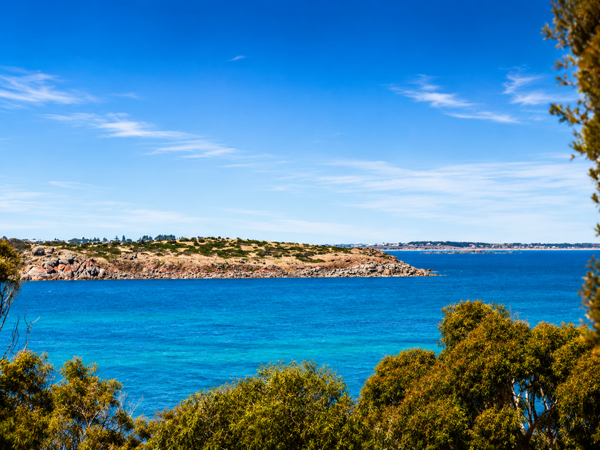 Panoramic Coastal Luxury with Unrivalled Encounter Bay Views
