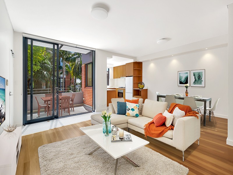 AS NEW, DESIGNER APARTMENT — BATHED IN SUNLIGHT