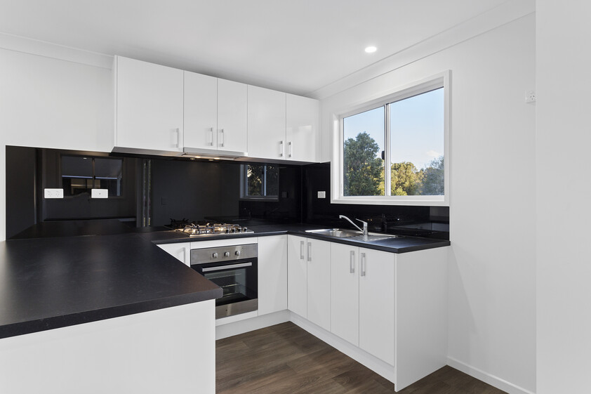 NO BOND... NO LOCK IN LEASE/CONTRACT... 40+ Living