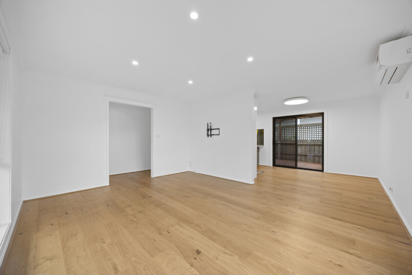 Renovated Coastal Retreat Only 350m from the Beach