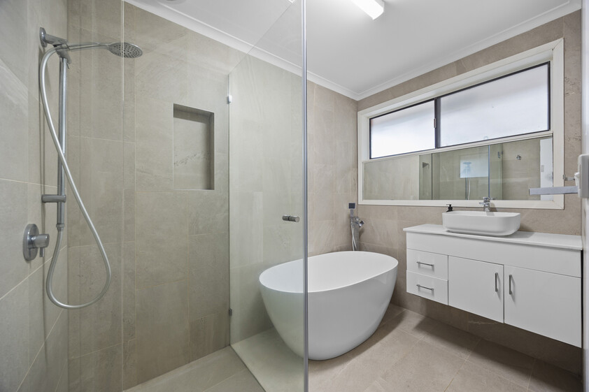 Renovated Coastal Retreat Only 350m from the Beach