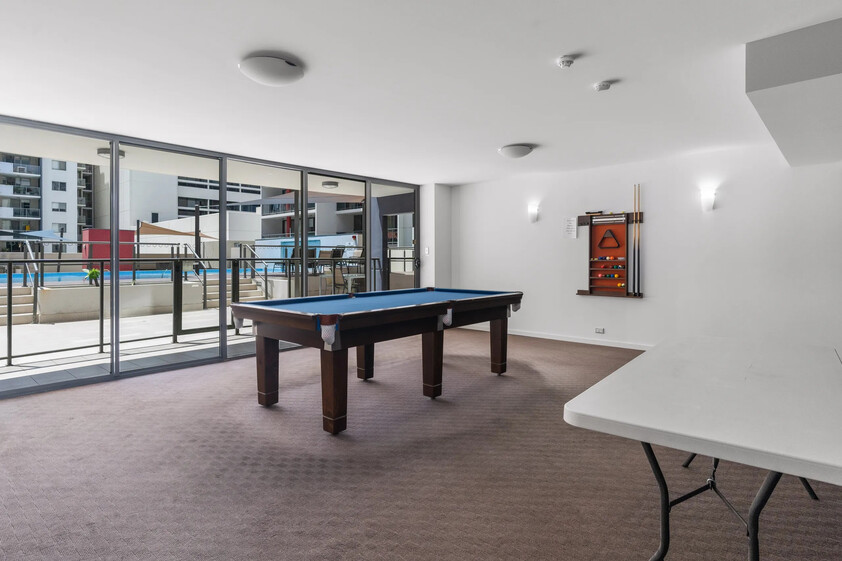 2x2x1 - Secured City Apartment with Parking, Gym, Lap Pool, Spa, Sauna etc.