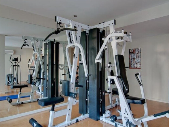 2x2x1 - Secured City Apartment with Parking, Gym, Lap Pool, Spa, Sauna etc.