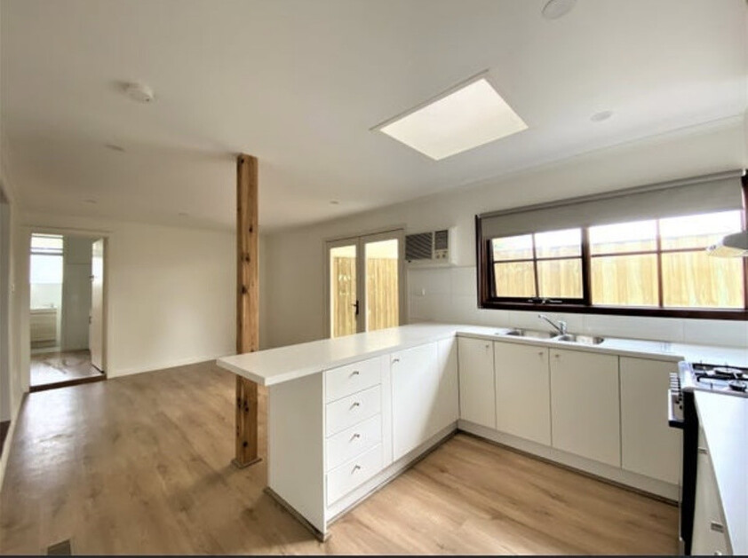 Family Friendly Home with Front & Rear Yards