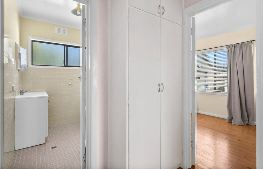 A Rare Opportunity: Large Block, Huge Garage, Extra Room & Solid Rental Income $750K ~ $900K