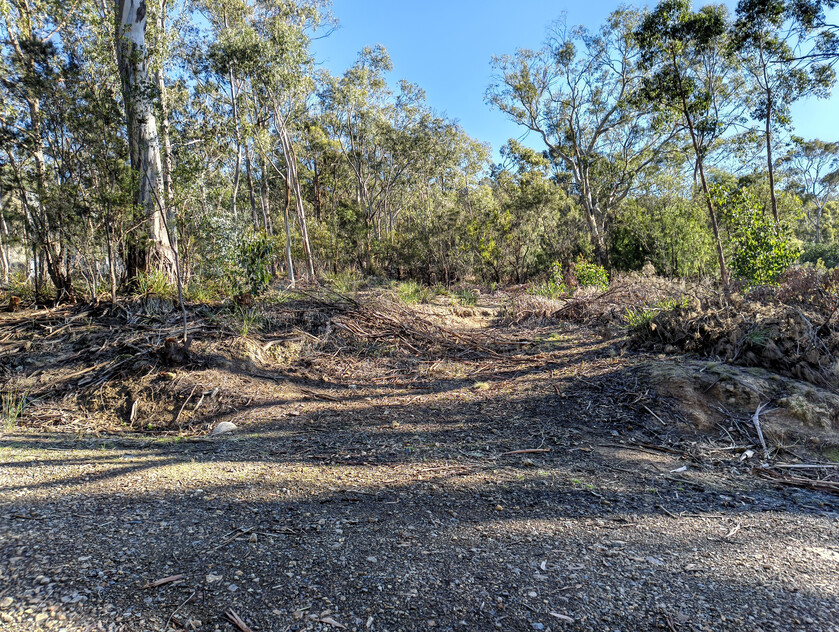 975m² of quiet cul-de-sac privacy with Derwent River views in Taroona