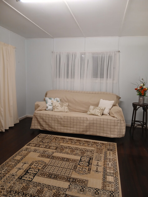 Charming 1960s Cottage with Renovation Potential in a Quiet Wauchope Location
