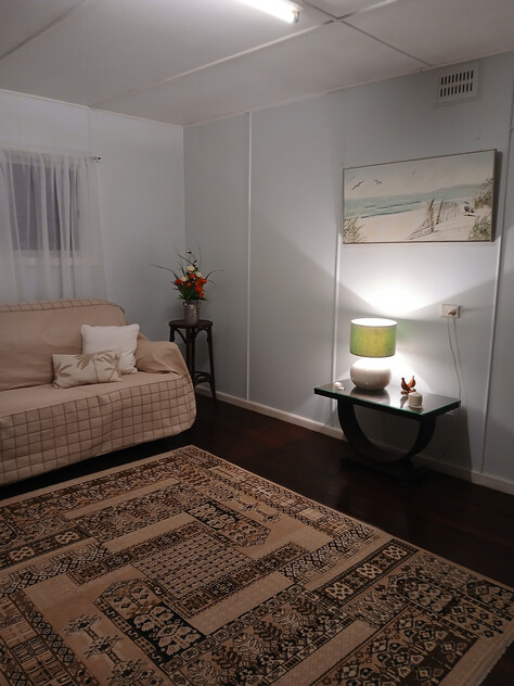 Charming 1960s Cottage with Renovation Potential in a Quiet Wauchope Location
