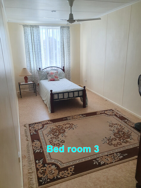 Charming 1960s Cottage with Renovation Potential in a Quiet Wauchope Location
