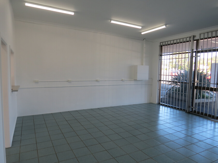 Tumbi Umbi Shop For Sale - Main Road With Great Exposure