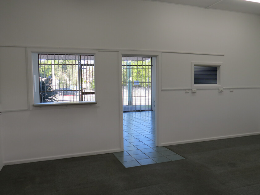 Tumbi Umbi Shop For Sale - Main Road With Great Exposure