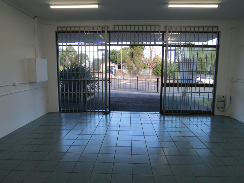 Tumbi Umbi Shop For Sale - Main Road With Great Exposure