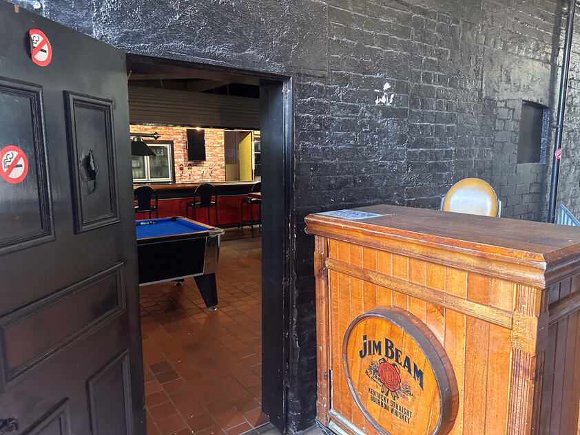 EVER DREAMED OF OWNING YOUR OWN NIGHTCLUB? THIS IS YOUR CHANCE.