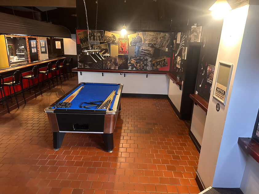 EVER DREAMED OF OWNING YOUR OWN NIGHTCLUB? THIS IS YOUR CHANCE.