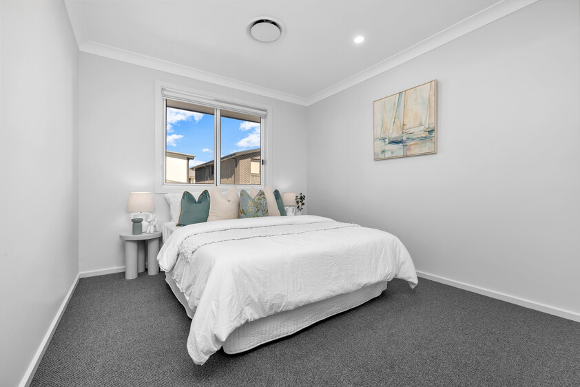 Newly Built Contemporary Corner-Block Family Home with Ground-Floor Guest Suite