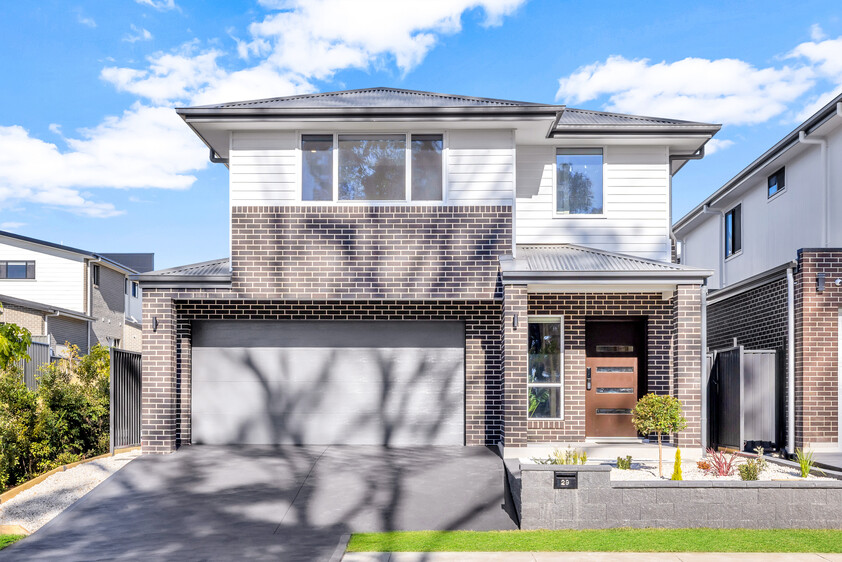 Newly Built Contemporary Corner-Block Family Home with Ground-Floor Guest Suite