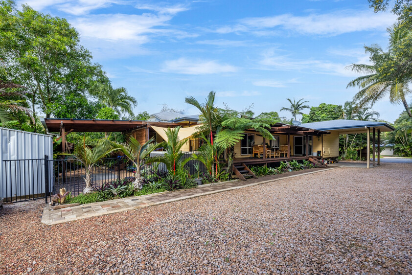 LOCATION, LIFESTYLE & POTENTIAL JUST ONE STREET FROM THE BEACH