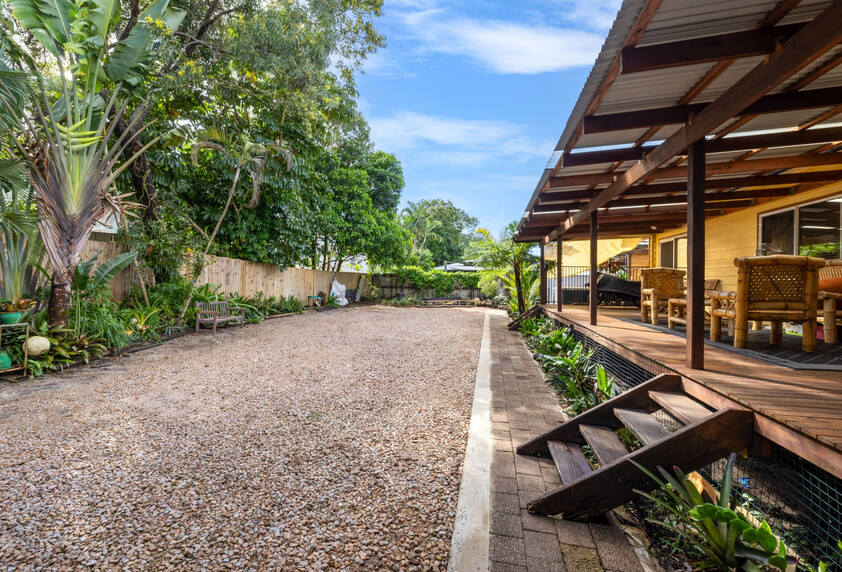 LOCATION, LIFESTYLE & POTENTIAL JUST ONE STREET FROM THE BEACH