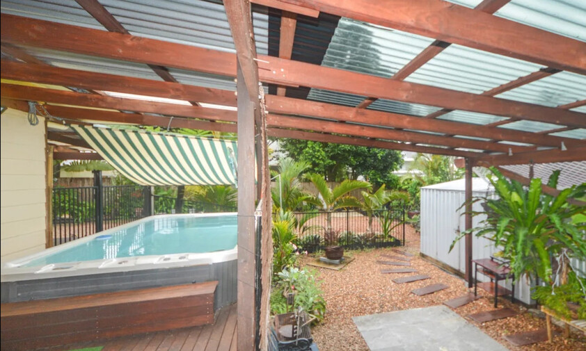 LOCATION, LIFESTYLE & POTENTIAL JUST ONE STREET FROM THE BEACH