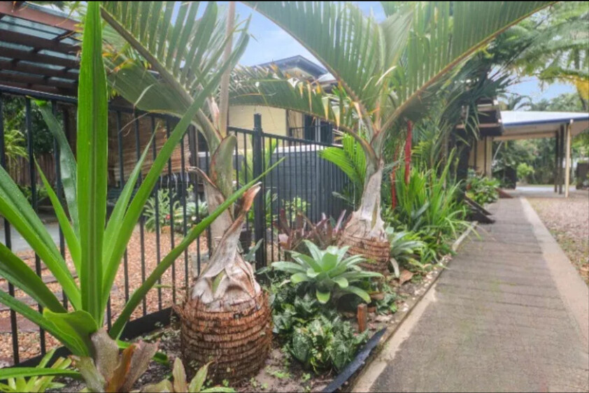 LOCATION, LIFESTYLE & POTENTIAL JUST ONE STREET FROM THE BEACH