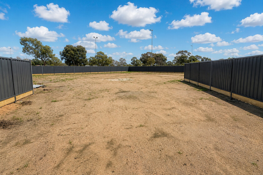Titled Land Ready to Build on In Prime Southview Estate