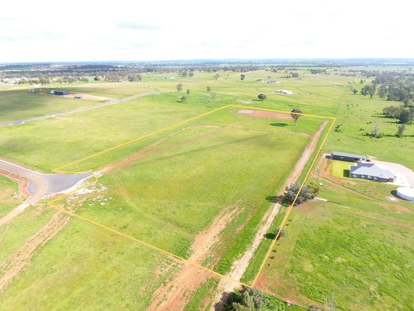 Rare 10-Acre Lifestyle Lot in Old Pine Estate
