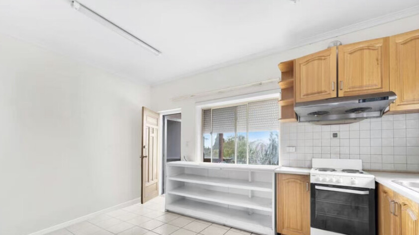 Spacious 3 BR Residence in Prime Balwyn North Shopping Precinct + Option for a Commercial Premises