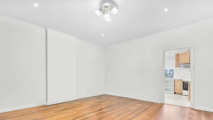 Spacious 3 BR Residence in Prime Balwyn North Shopping Precinct + Option for a Commercial Premises