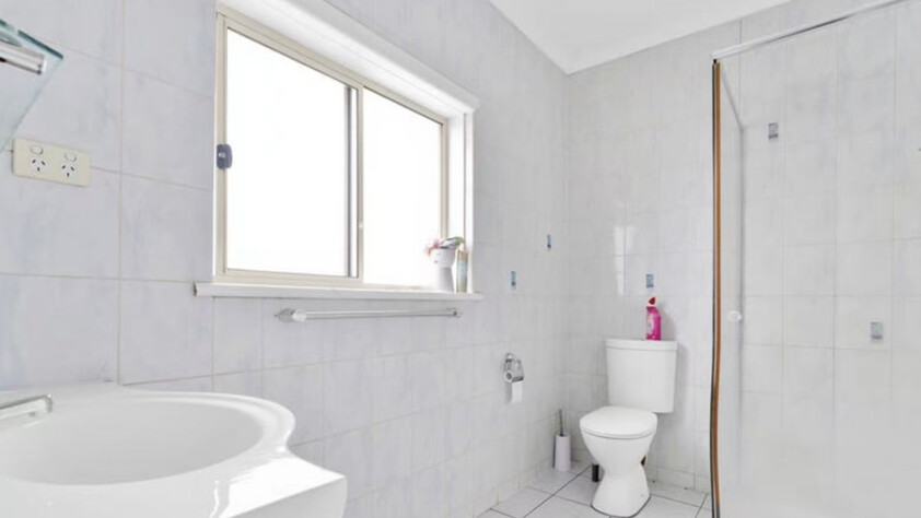 Spacious 3 BR Residence in Prime Balwyn North Shopping Precinct + Option for a Commercial Premises