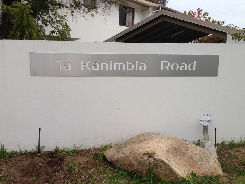Prime Nedlands Townhouse Walk to Hospitals, UWA & Café Strip