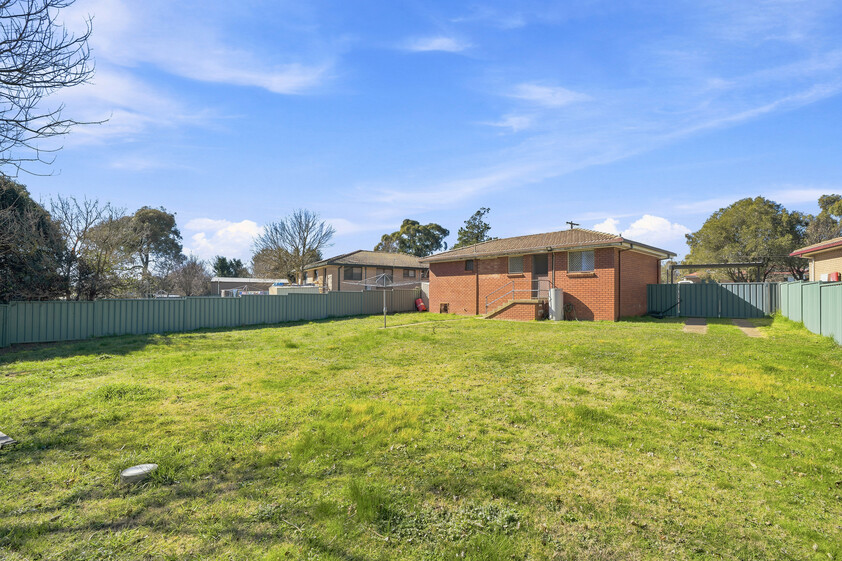 3 BEDROOM RENOVATED BRICK & TILE HOME - QUIET LOCATION INVEST, NEST OR EXPAND
