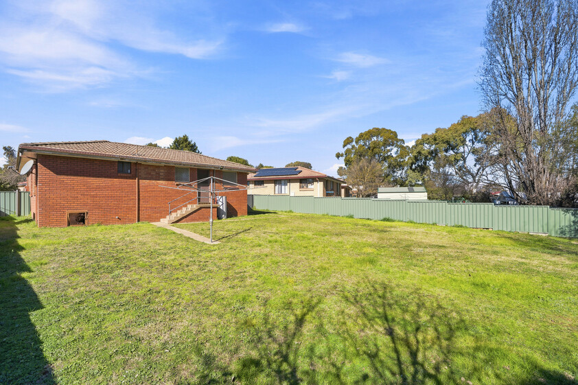 3 BEDROOM RENOVATED BRICK & TILE HOME - QUIET LOCATION INVEST, NEST OR EXPAND