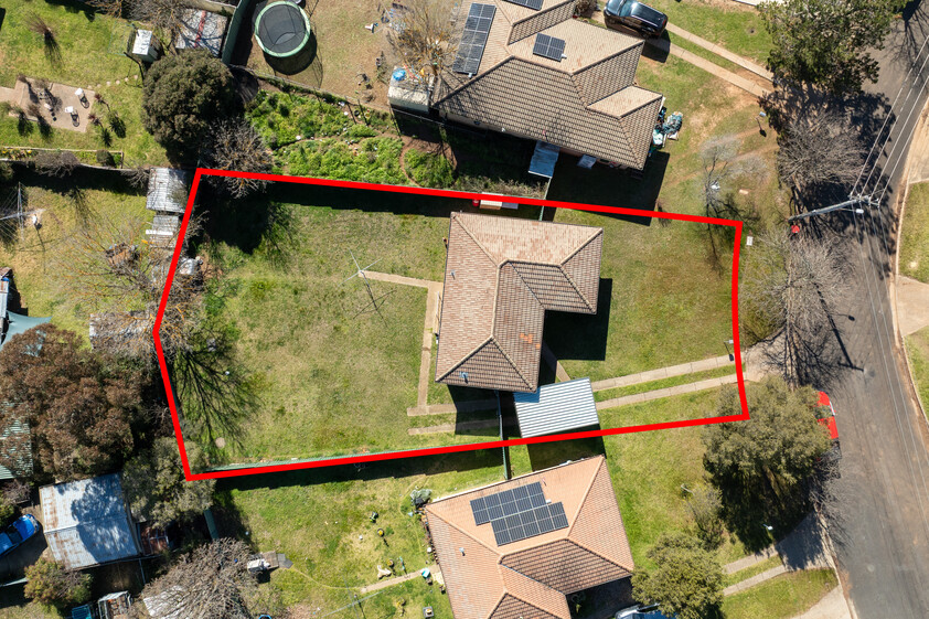 3 BEDROOM RENOVATED BRICK & TILE HOME - QUIET LOCATION INVEST, NEST OR EXPAND
