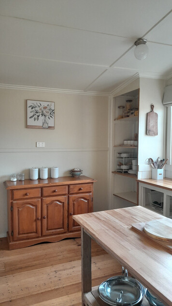 Charming Fully Furnished with Proven Airbnb Success