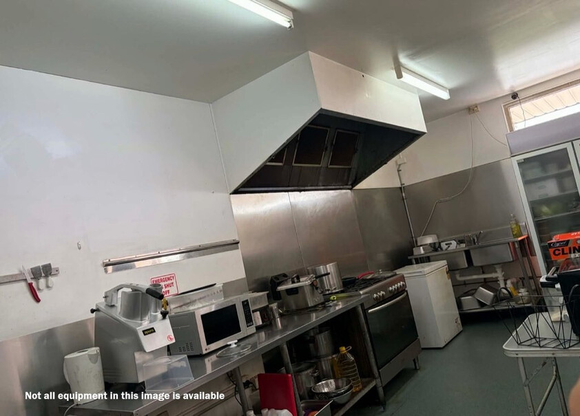 COMMERCIAL PREMISES WITH HIGH EXPOSURE