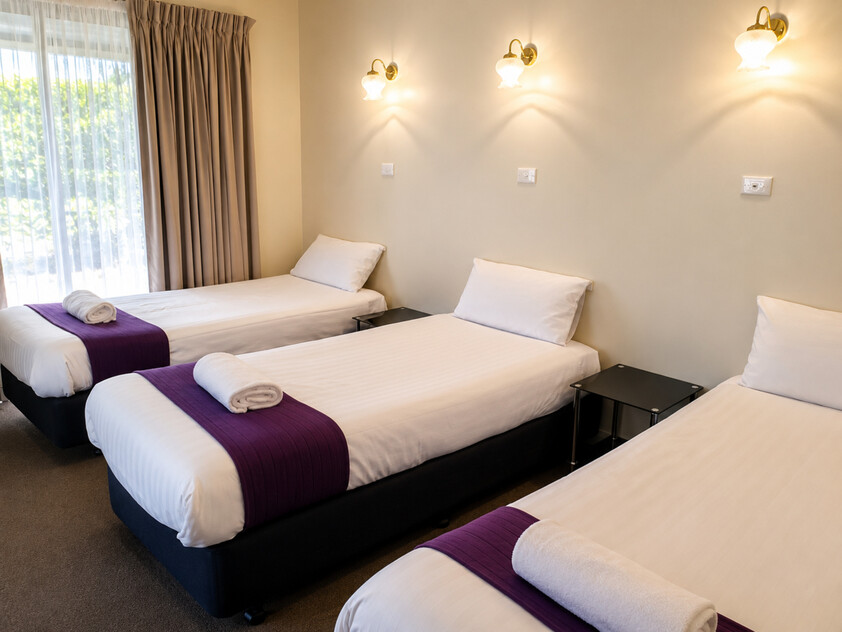 Freehold Motel & Restaurant Investment with Long-Term Lease