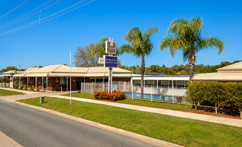 Freehold Motel & Restaurant Investment with Long-Term Lease