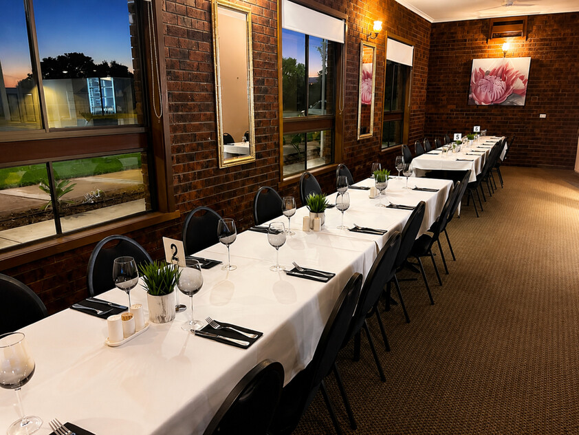Freehold Motel & Restaurant Investment with Long-Term Lease