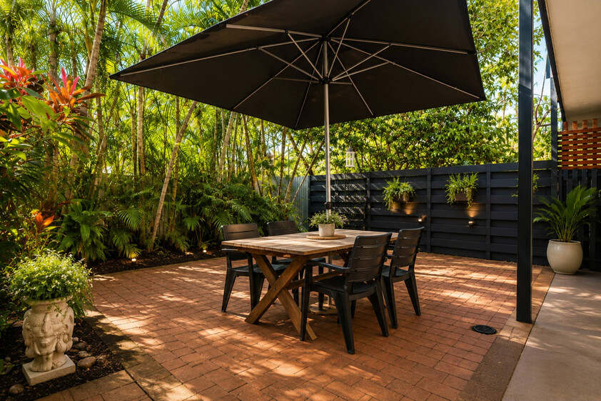 Live by the Sea Stylish Ground Floor Living with a Private Tropical Courtyard
